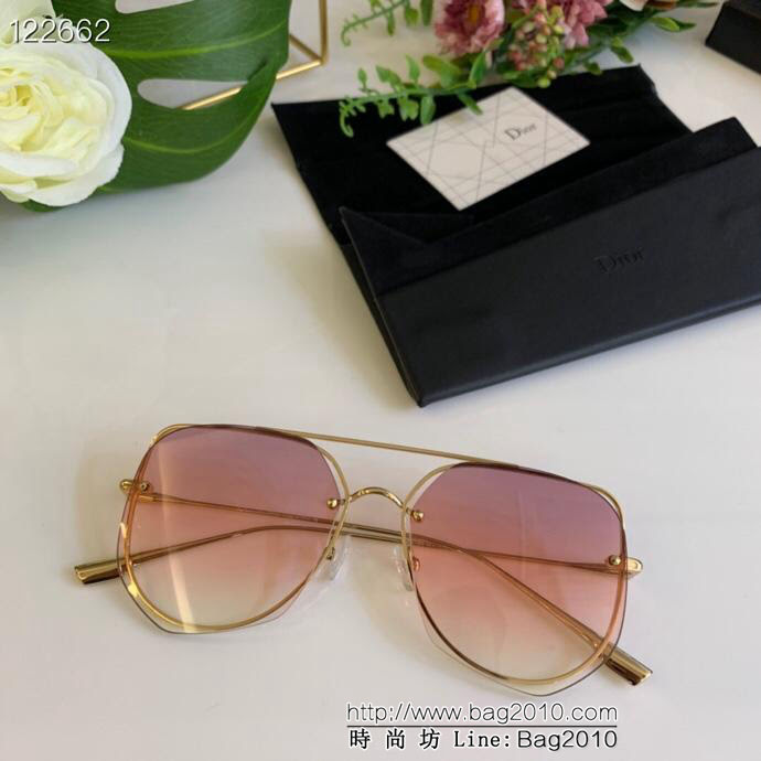 DIOR-迪奧 2019開春新款 CD0196S 高品質簡約大氣 男女款通用 時尚百搭蛤蟆鏡  lly1230